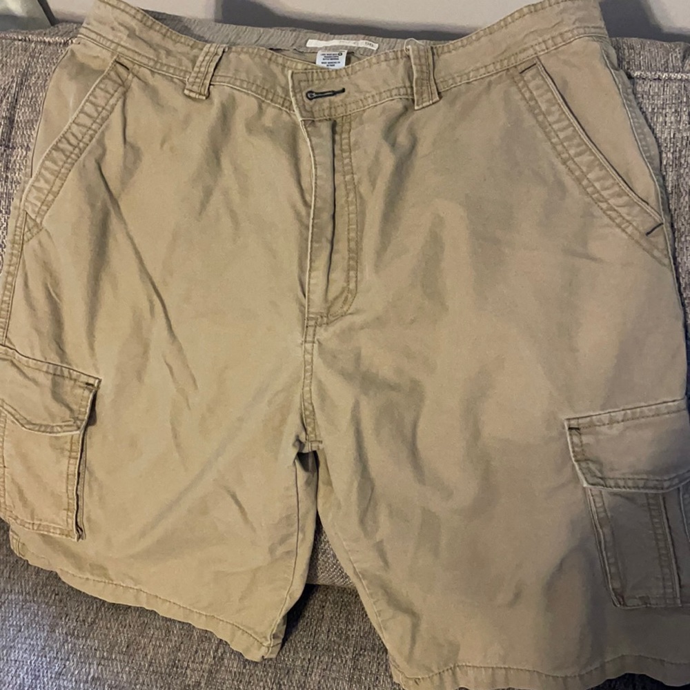 Men’s size 36 Route 66 cargo shorts